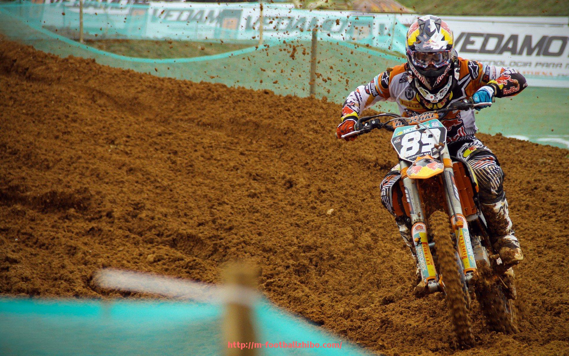 足球直播-意甲球队队徽动画设计背后的文化故事